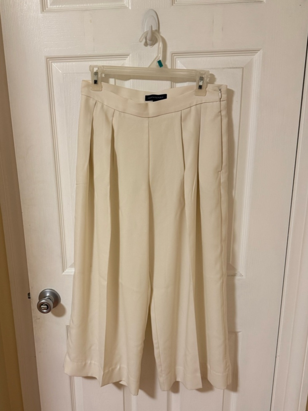Banana Republic Cream High-Waist Wide Leg Trousers